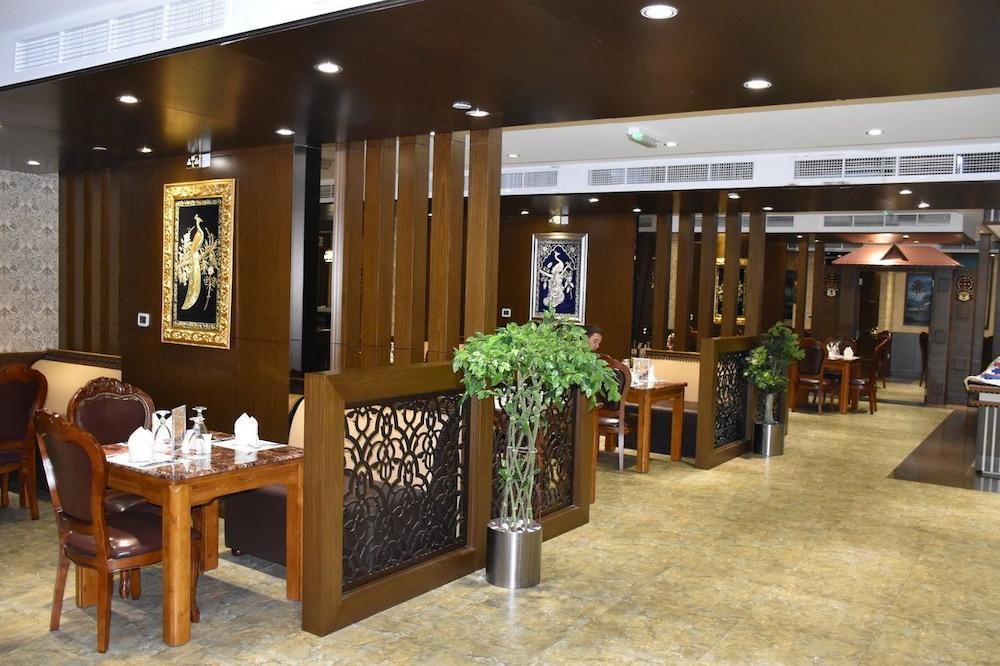 Clifton International Hotel ฟูไจราห์ ภายนอก รูปภาพ